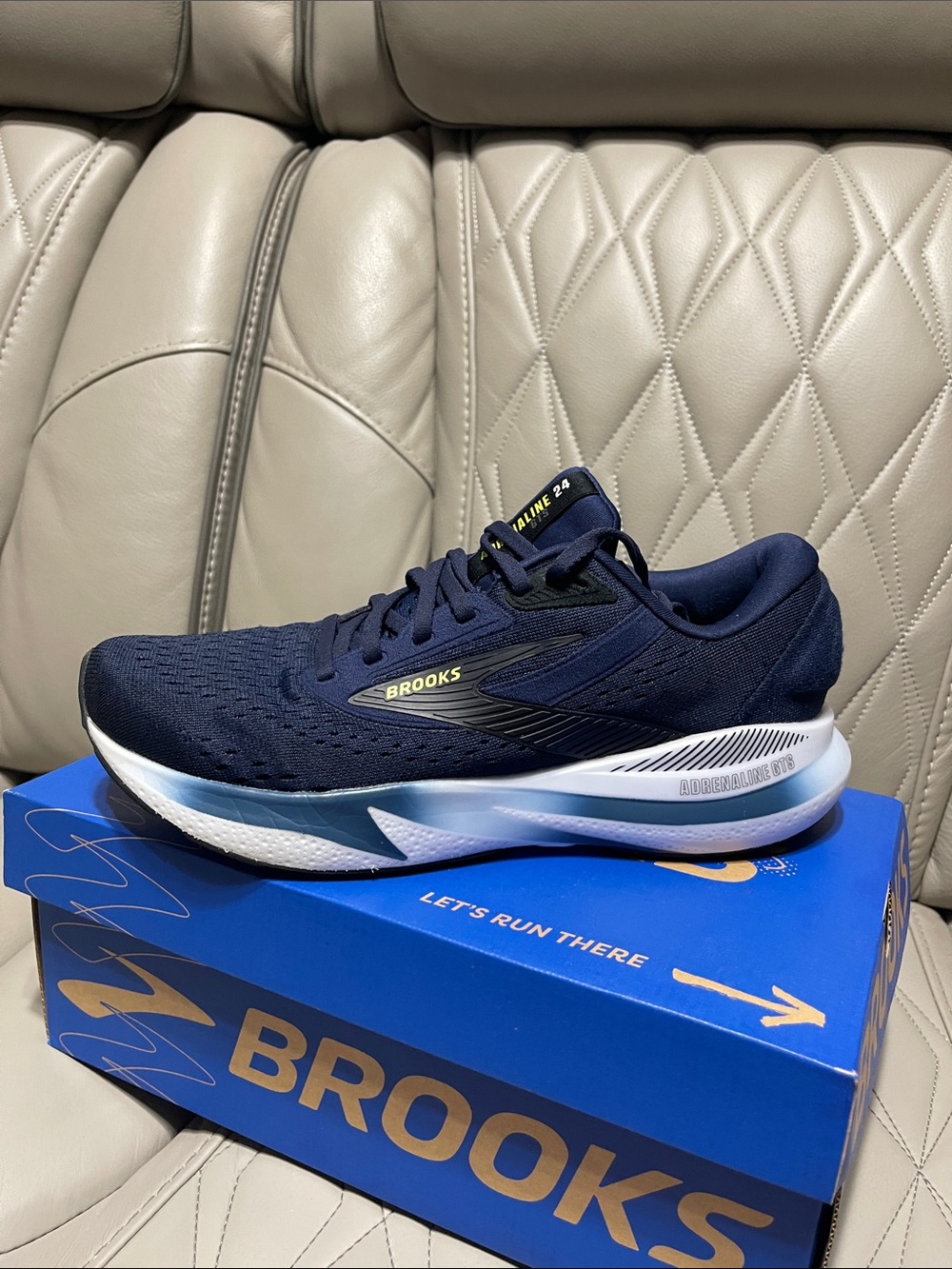 Brooks Men's Adrenaline GTS 24 Navy with Black and Lime - Picture 5 of 12